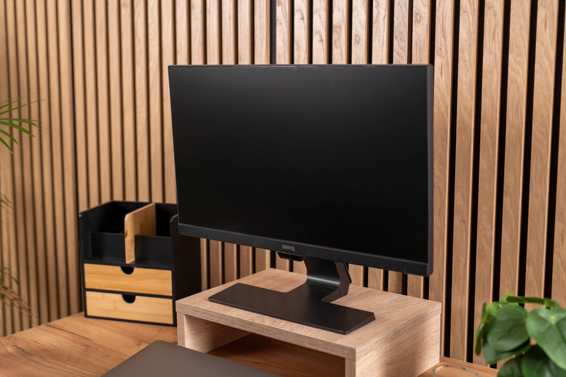 LCD monitor 24" s LED podsvícením a Full HD